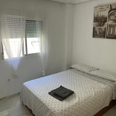 Private Cozy In Shared Habitación en casa particular *